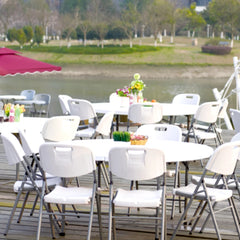 Outdoor Camping Round Dinning Table White Plastic Folding Tables  Sets For Events